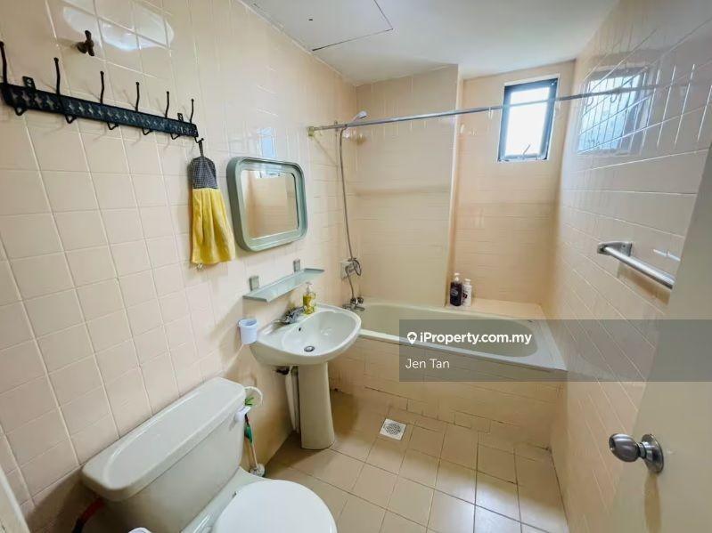 Apartment for Rent in Kempas Apartment by Jen Tan - iProperty.com.my