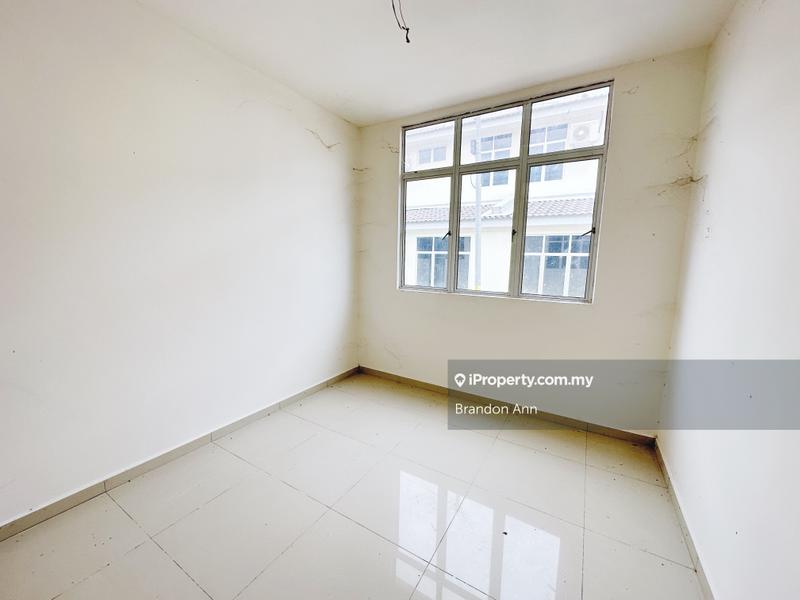 2-storey Terraced House for Sale in Seri Mahkota Maju, Gambang, Kuantan, Kuantan by Brandon Ann - iProperty.com.my