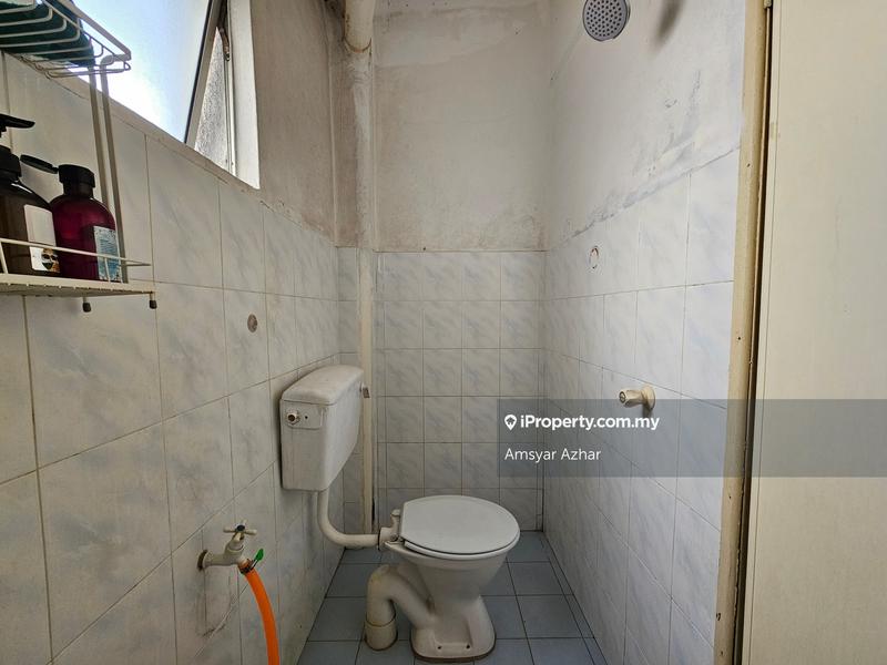 Apartment for Sale in Residensi Warnasari 1 by Amsyar Azhar - iProperty.com.my