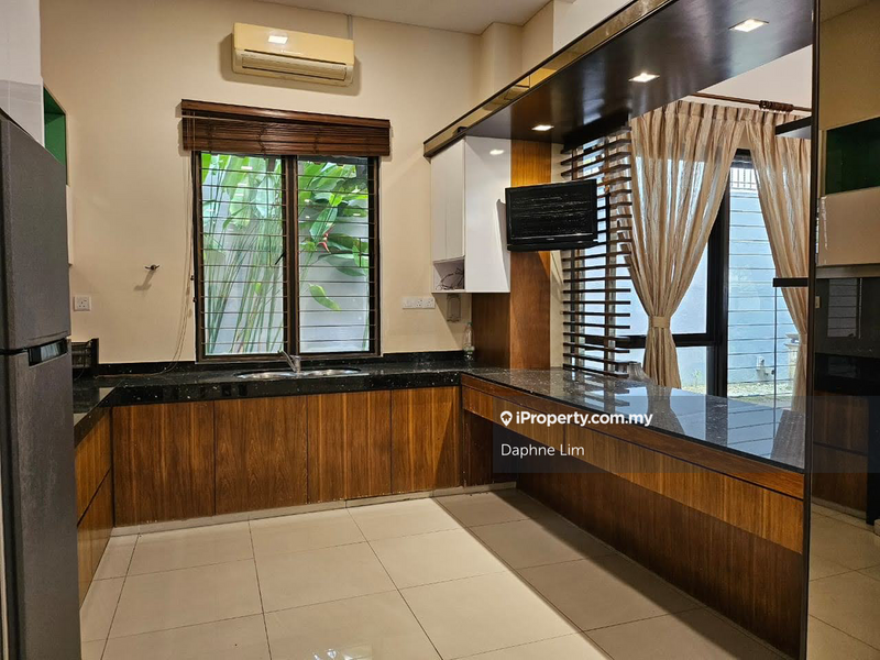 Bungalow House for Sale in Bukit Jalil Golf, Bukit Jalil by Daphne Lim - iProperty.com.my