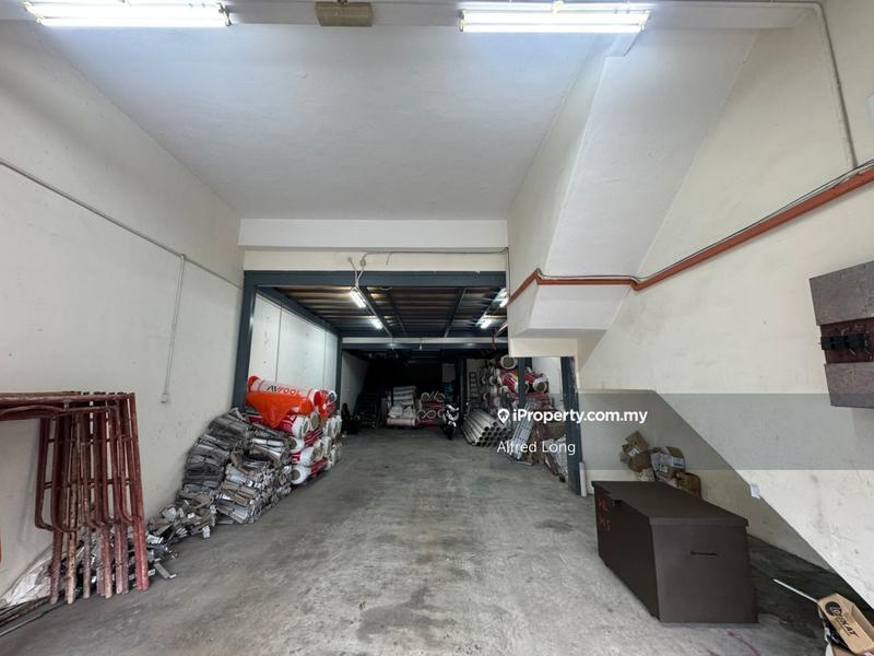 For Sale - 1.5sty link factory , Seri kembangan , sri serdang, bukit serdang