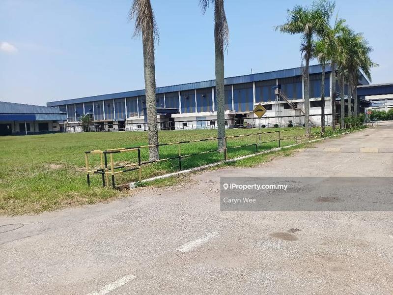 For Sale - 8.6 acres Heavy Industrial land with factory for sale at Tangga Batu Melaka