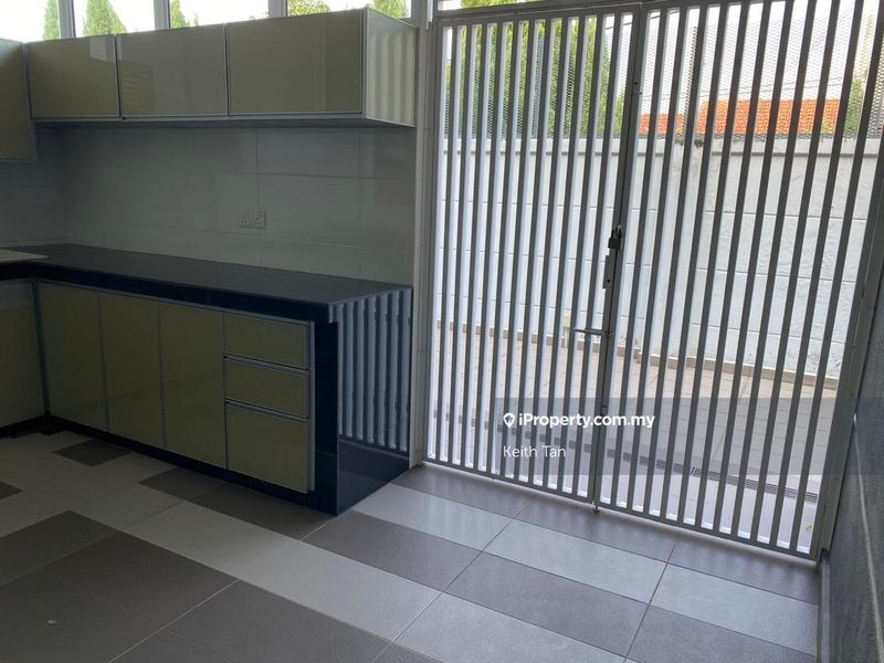 3-storey Terraced House for Sale in Laman Klebang, Klebang by Keith Tan - iProperty.com.my