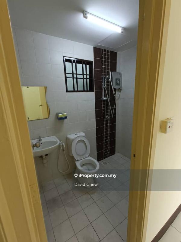 Service Residence for Sale in Diamond Residences by David Chew - iProperty.com.my