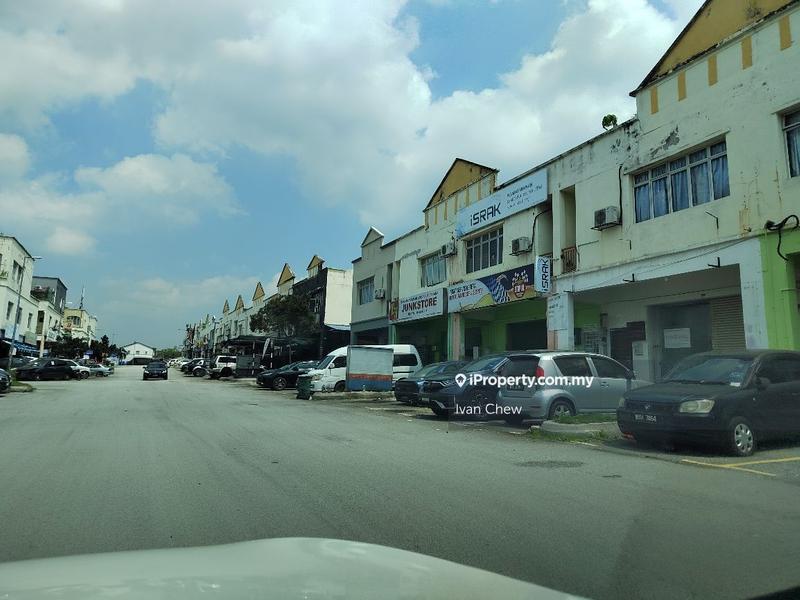 Kedai untuk Dijual di Taman Puncak Jalil, Seri Kembangan oleh Ivan Chew - iProperty.com.my