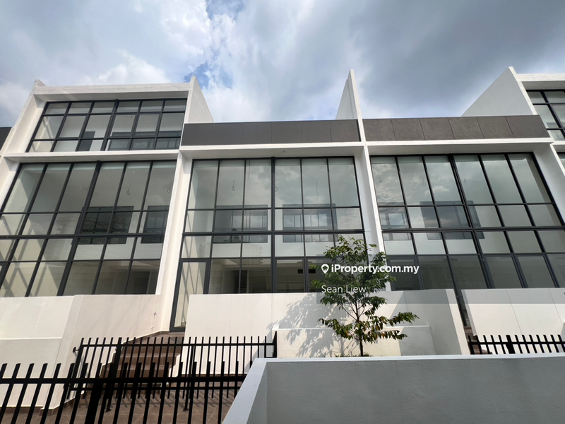 3.5-storey Terraced House for Sale in Empire Residence , Damansara Perdana, Petaling Jaya by Sean Liew - iProperty.com.my