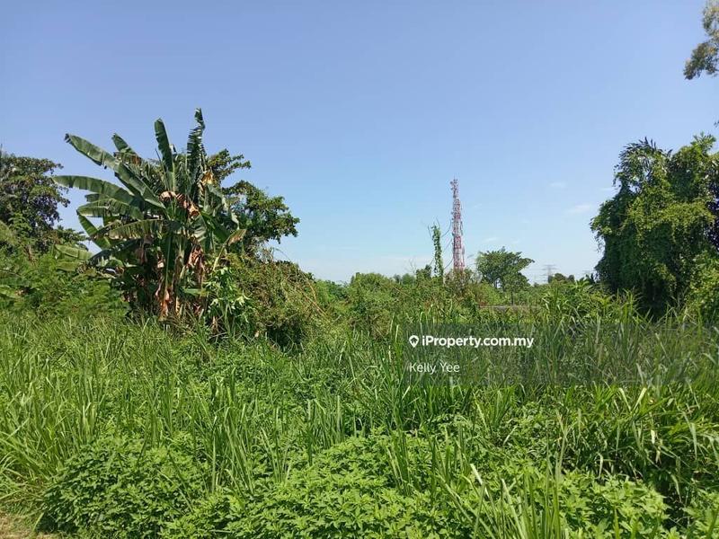 For Sale - First Grade Agriculture Land Along Jalan Juru for Sale