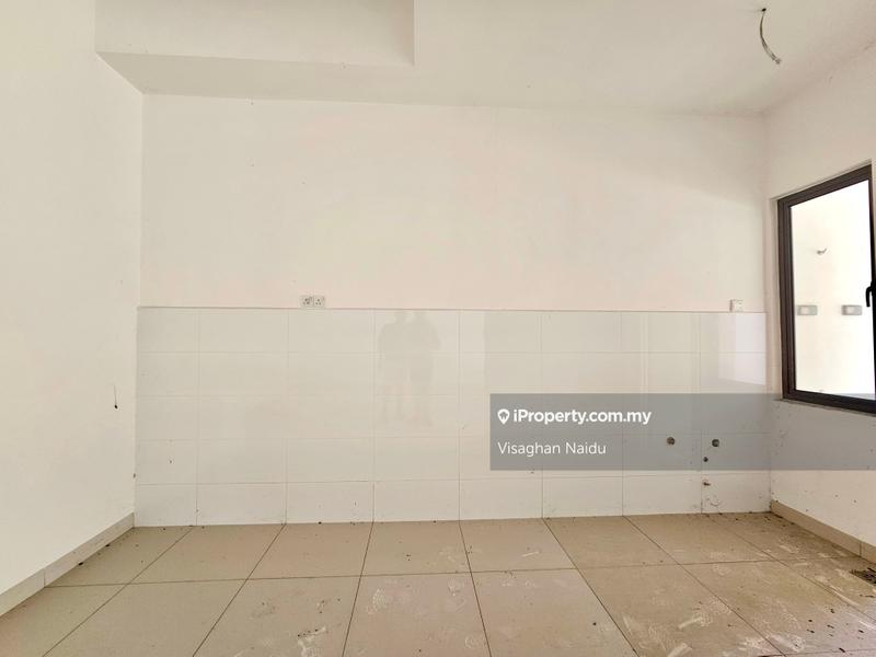 Rumah Teres 2.5-Tingkat untuk Dijual di Taman Tasik Residensi (Lake Club Parkhome), Rawang oleh Visaghan Naidu - iProperty.com.my