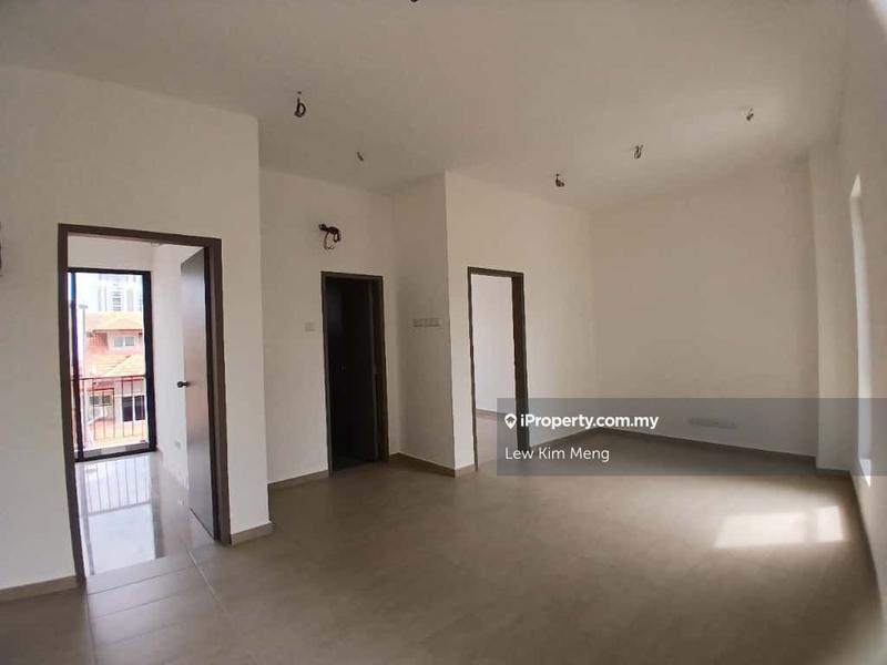 Rumah Berangkai 3 Tingkat untuk Dijual di Taman Naga Emas, Salak South oleh Lew Kim Meng - iProperty.com.my