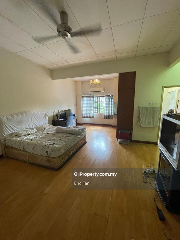 Rumah Berangkai 2 Tingkat untuk Dijual di Bukit Jelutong, Shah Alam oleh Eric Tan - iProperty.com.my