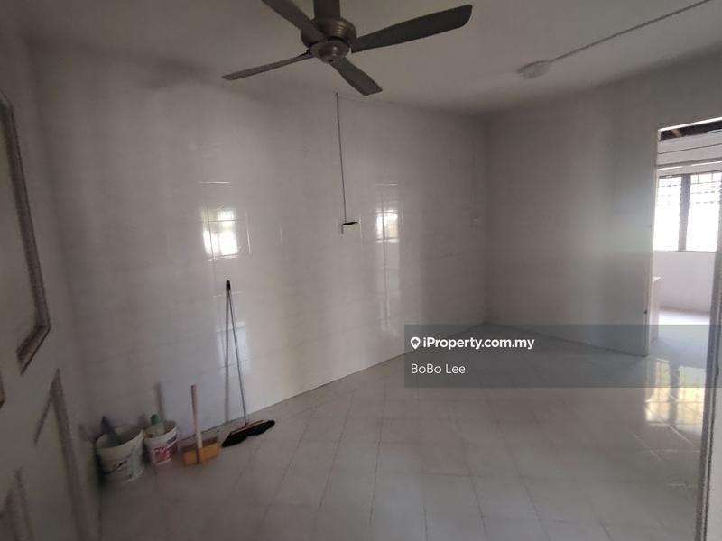 Rumah Berangkai 2 Tingkat untuk Dijual di Taman Overseas Union (Taman Oug), Jalan Klang Lama (Old Klang Road) oleh BoBo Lee - iProperty.com.my
