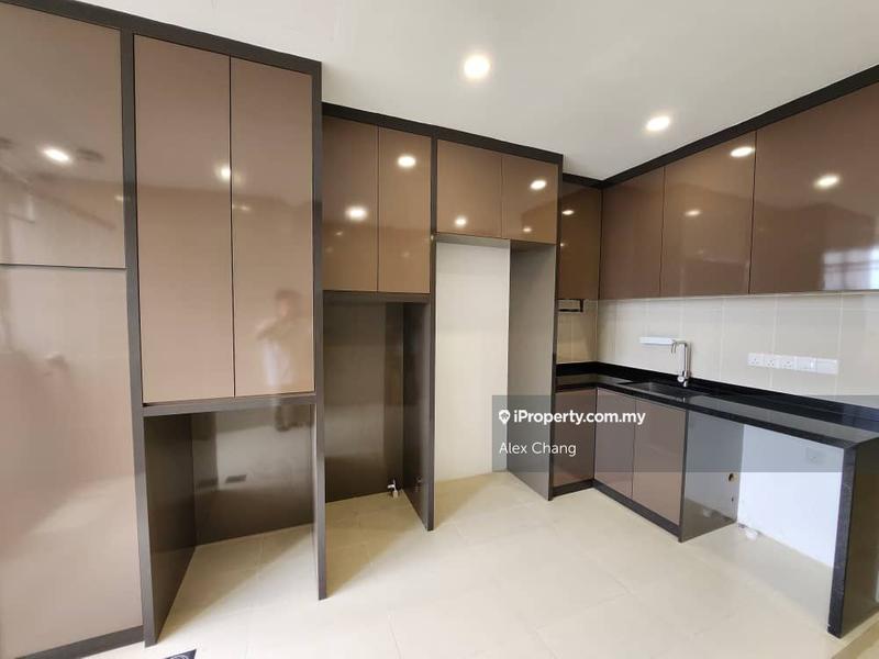 Condominium for Sale in Pavilion Hilltop by Alex Chang - iProperty.com.my