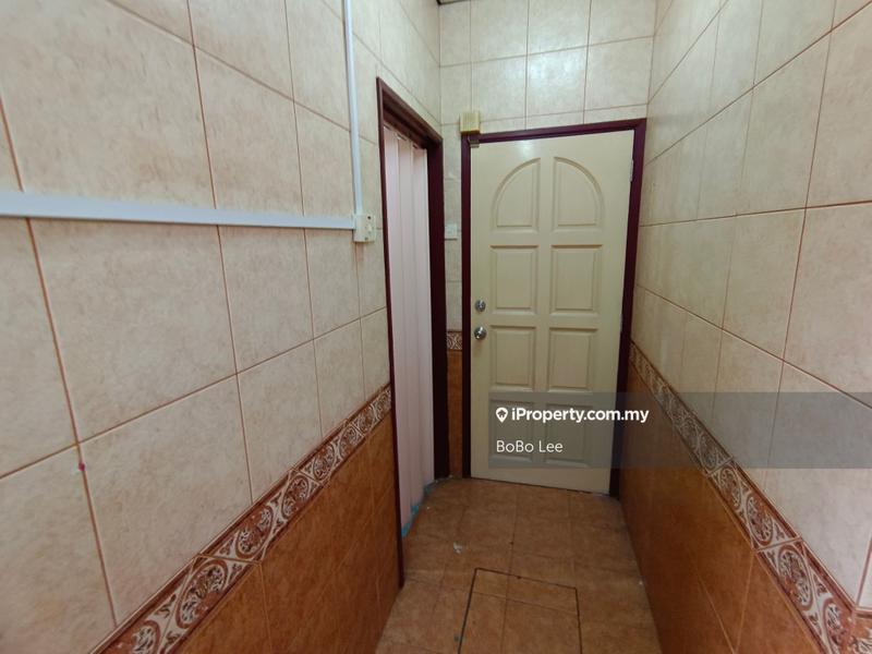 Semi-Detached House for Sale in Taman Overseas Union (Taman Oug), Jalan Klang Lama (Old Klang Road) by BoBo Lee - iProperty.com.my