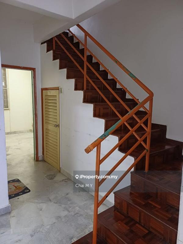 Rumah Teres 1.5-Tingkat untuk Dijual di Bandar Kinrara Seksyen 2, Bandar Kinrara oleh Chai M Y - iProperty.com.my