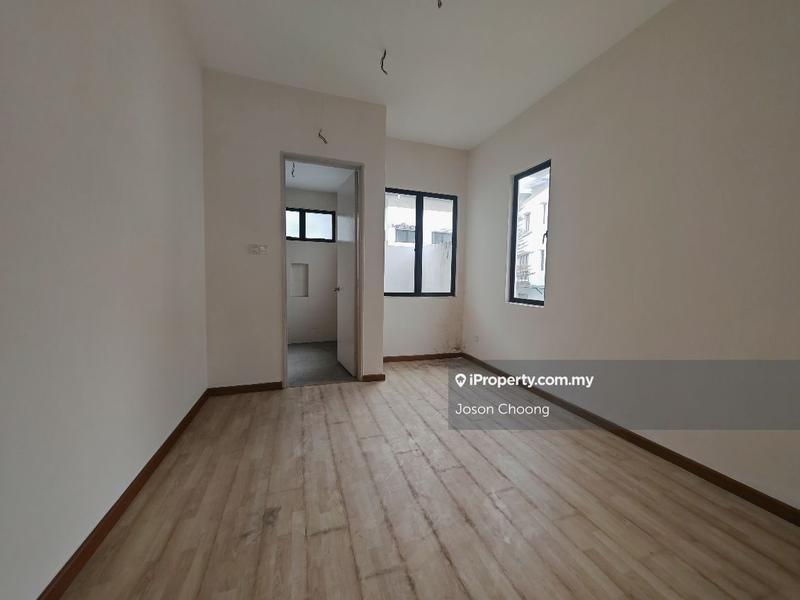 Rumah Teres 3-Tingkat untuk Dijual di Taman Anggun 3, Rawang oleh Joson Choong - iProperty.com.my