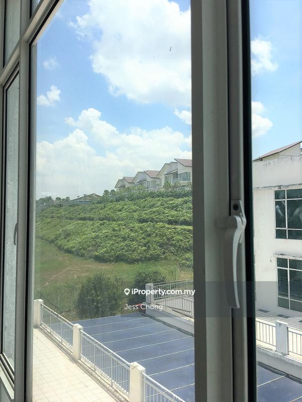 Shop / Office for Sale in Taman Equine, Seri Kembangan by Jess Chong - iProperty.com.my