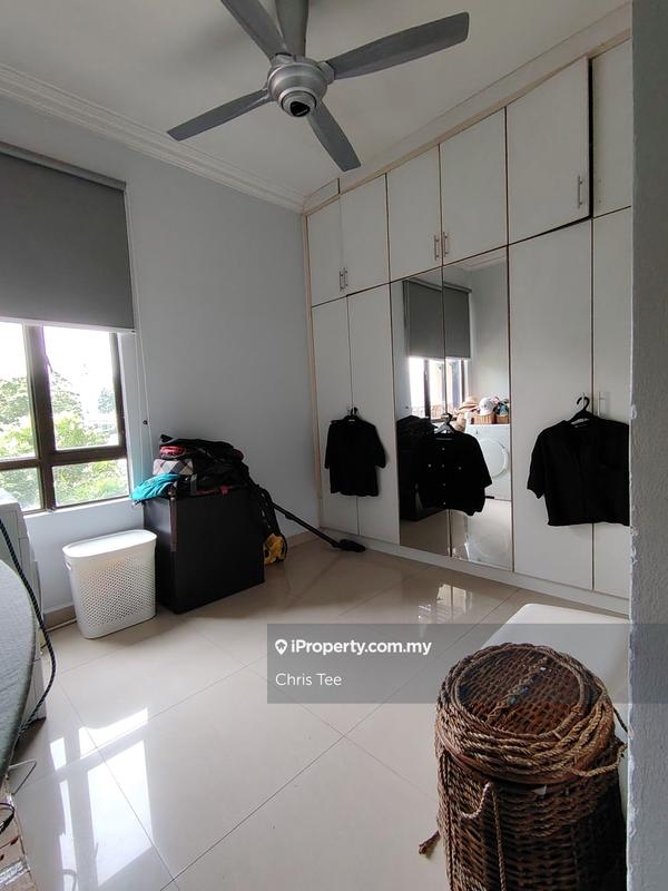 Condominium for Sale in Royal Domain Sri Putramas 2 by Chris Tee - iProperty.com.my