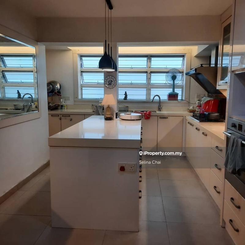 Rumah Teres 2-Tingkat untuk Dijual di Serdang, Seri Kembangan oleh Selina Chai - iProperty.com.my