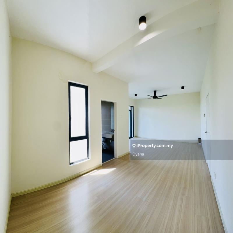 Rumah Bandar untuk Dijual di Bandar Bukit Mahkota, Bangi oleh Dyana - iProperty.com.my