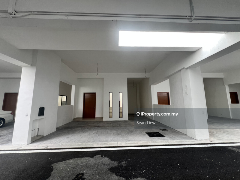 3.5-storey Terraced House for Sale in Empire Residence , Damansara Perdana, Petaling Jaya by Sean Liew - iProperty.com.my