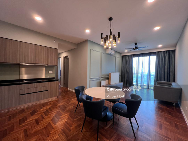 For Sale - Bloomsvale Menara Vista Petaling