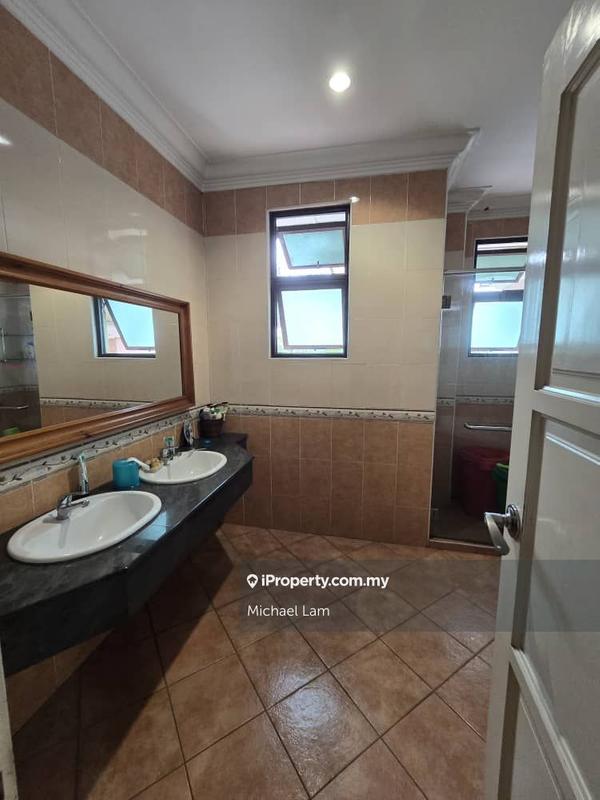 Bungalow House untuk Dijual di Kelana Jaya, Petaling Jaya oleh Michael Lam - iProperty.com.my