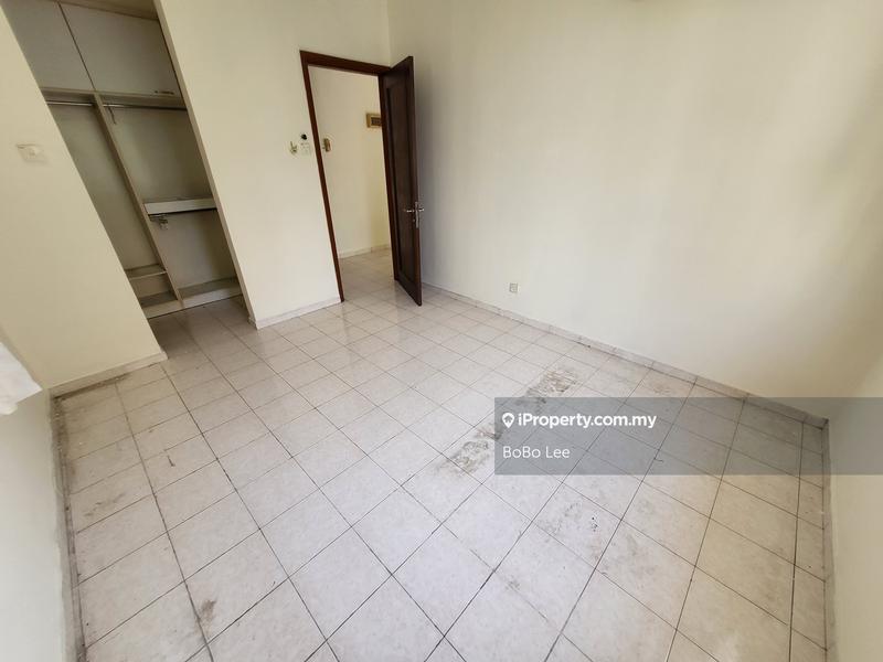 Semi-Detached House for Sale in Taman Overseas Union (Taman Oug), Jalan Klang Lama (Old Klang Road) by BoBo Lee - iProperty.com.my