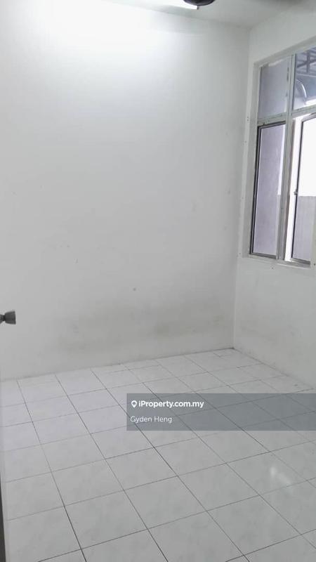 Townhouse for Sale in Summer Park Seri Alam, Johor Bahru by Gyden Heng - iProperty.com.my