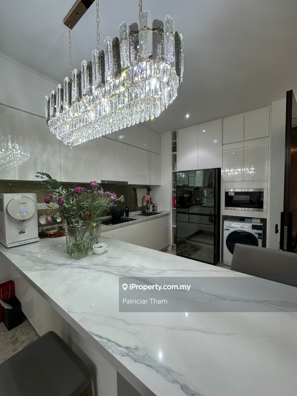 For Sale - Pavilion Ceylon Hill