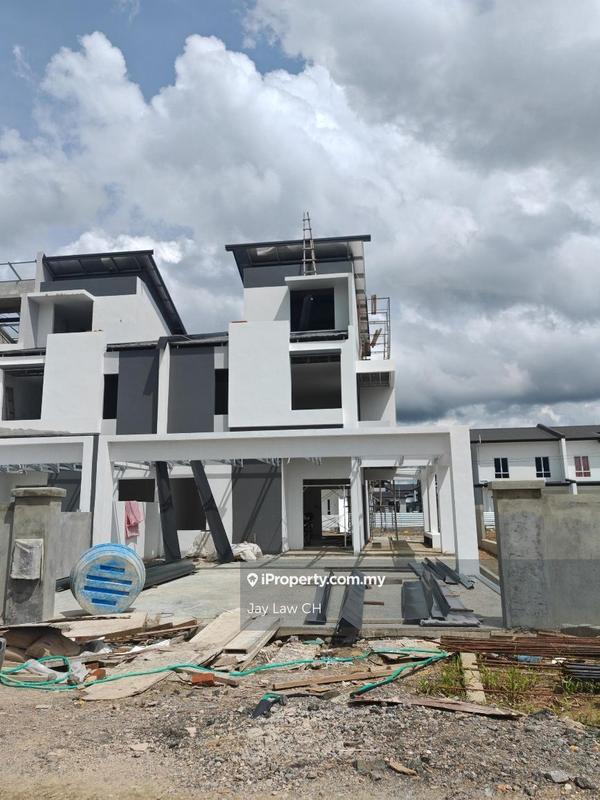 2.5-storey Terraced House for Sale in Kuching, Sarawak by Jay Law - iProperty.com.my