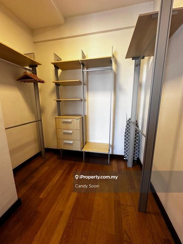 Service Residence for Sale in Regalia Residence by Candy Soon - iProperty.com.my