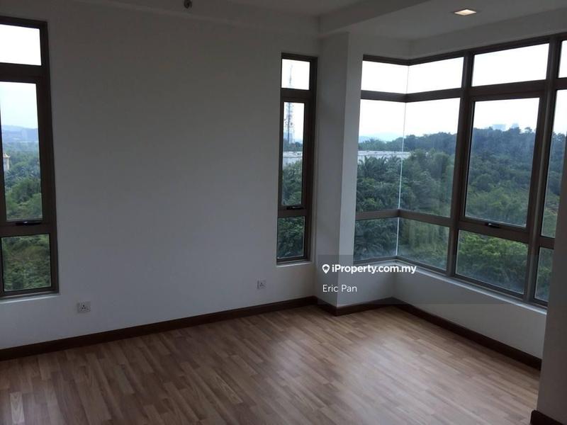 For Sale - Shaftsbury Residence