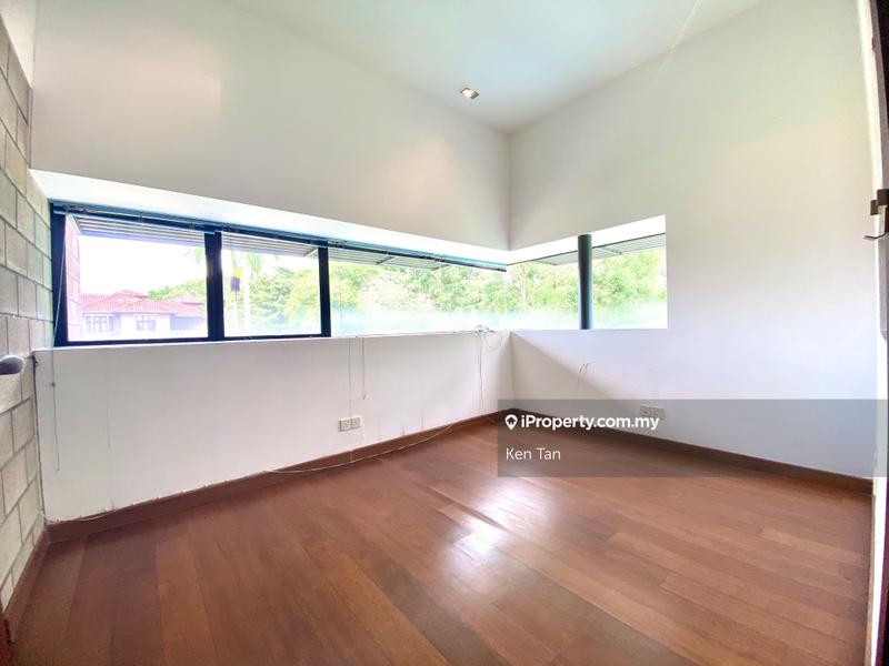 Bungalow House for Sale in Lakeview Saujana @ Saujana Golf, Saujana by Ken Tan - iProperty.com.my