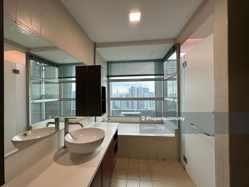 For Sale - Riana Green East