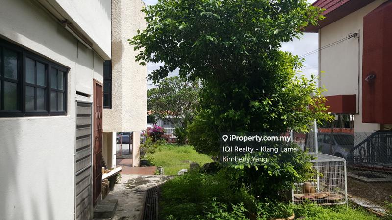 Rumah Berkembar untuk Dijual di Taman Danau Desa, Taman Desa oleh Kimberly Yang - iProperty.com.my