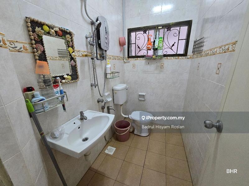 Banglo untuk Dijual di Bandar Seri Putra, Bangi oleh Badrul Hisyam Roslan - iProperty.com.my