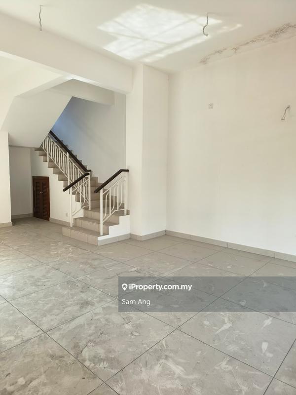 Rumah Berangkai 3 Tingkat untuk Dijual di DiamondCityEndLot,Semenyih Country Garden,Selangor, Semenyih oleh Sam Ang - iProperty.com.my