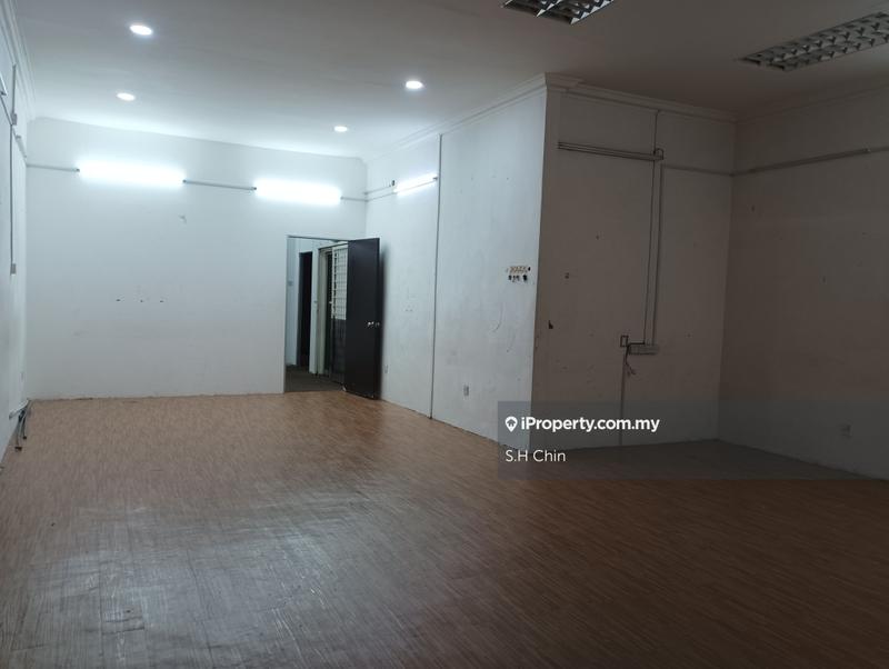 Shop-Office for Sale in xp5xq, Ampang by S.H Chin - iProperty.com.my
