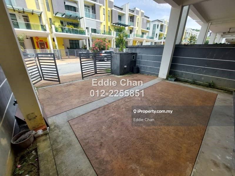 Rumah Berangkai 3 Tingkat untuk Dijual di Ukay Tropika, Hulu Kelang, Ampang, Ampang oleh Eddie Chan - iProperty.com.my
