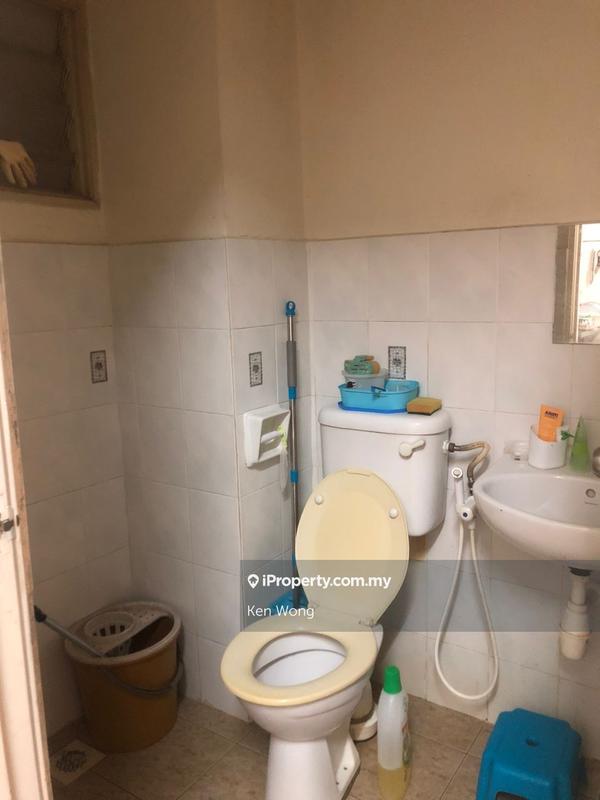 Pangsapuri untuk Dijual di Pangsapuri Merak oleh Ken Wong - iProperty.com.my