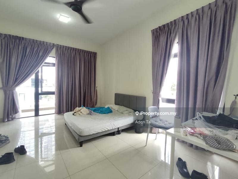 Rumah Berangkai 3 Tingkat untuk Dijual di Southville City Bangi, Dengkil oleh Aden Tai - iProperty.com.my