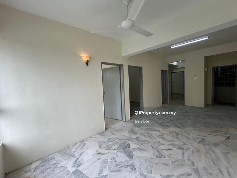 For Sale - Pusat Bandar Puchong