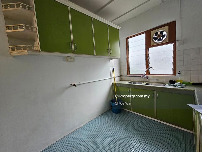 For Sale - Desa Petaling Flat