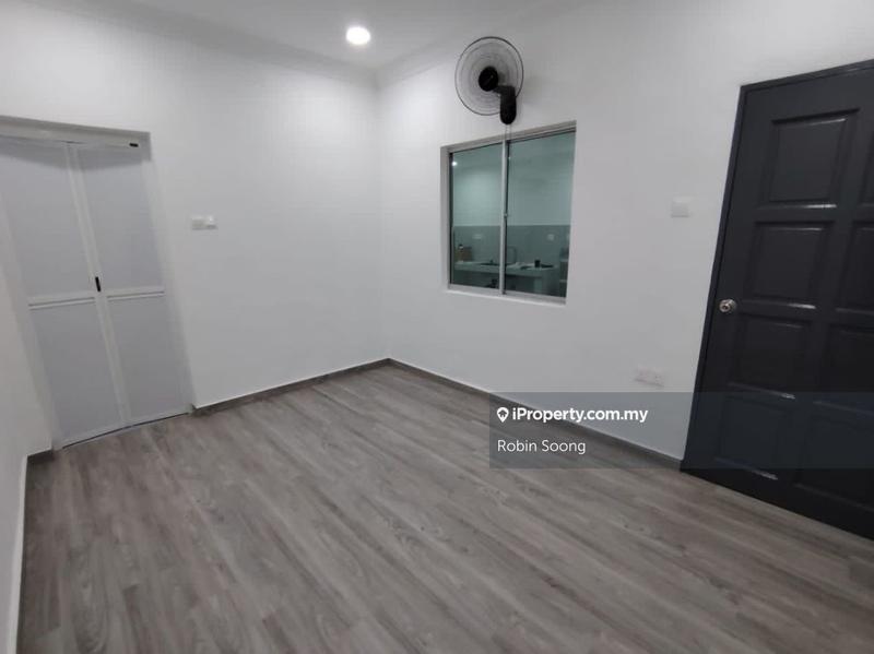 Rumah Berangkai 1 Tingkat untuk Dijual di Taman Bachang Jaya, Bachang oleh Robin Soong - iProperty.com.my