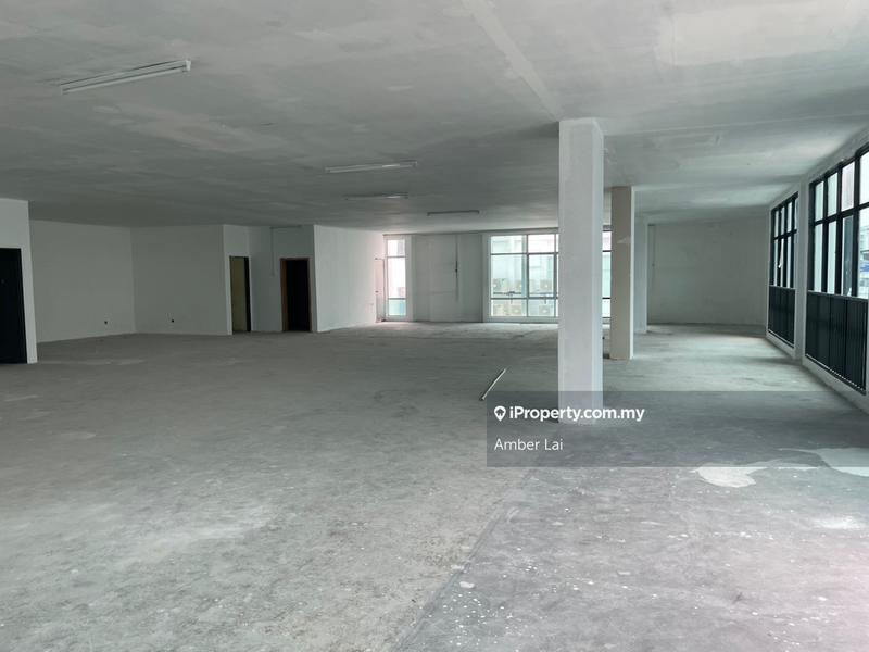 For Rent - 3 Storey Corner Shop