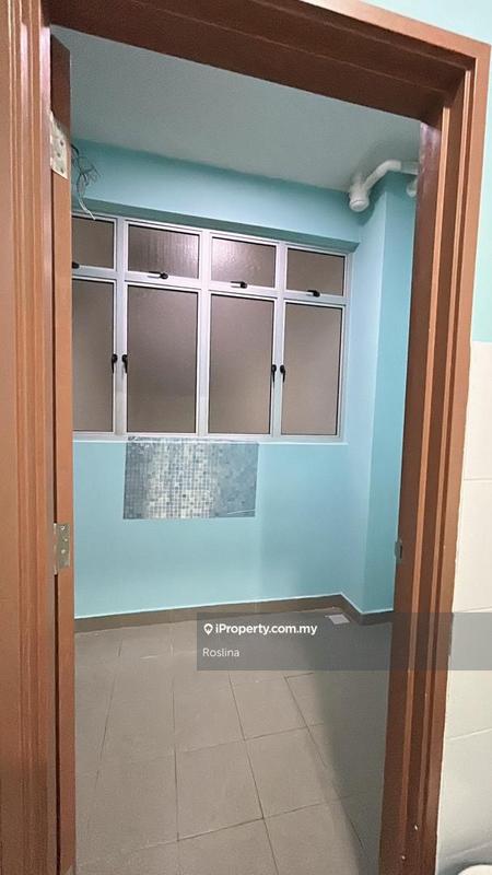 Service Residence for Sale in Meridin Bayvue @ Sierra Perdana by Roslina - iProperty.com.my