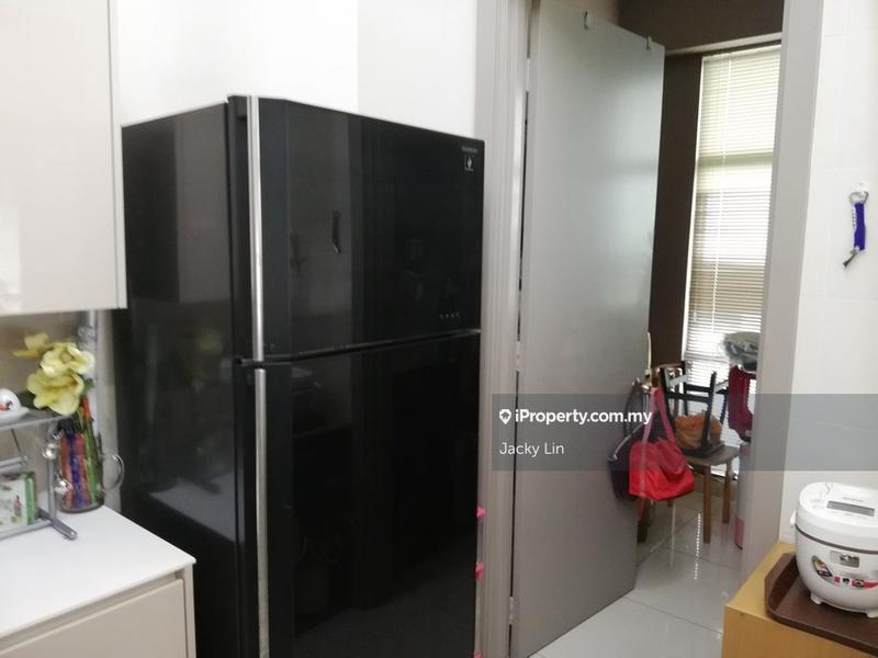 Kediaman Servis untuk Dijual di Subang Olives Residence oleh Jacky Lin - iProperty.com.my