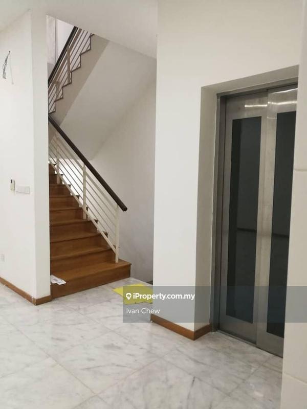 4.5-storey Terraced House for Sale in Taman Overseas Union (Taman Oug), Jalan Klang Lama (Old Klang Road) by Ivan Chew - iProperty.com.my