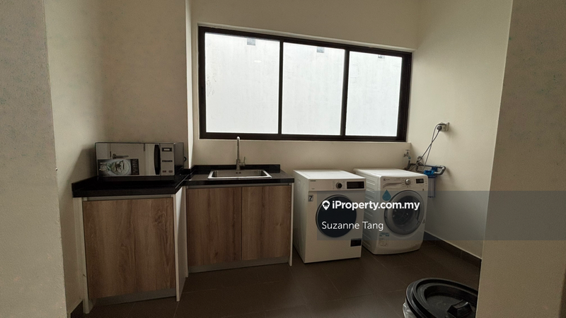 Kediaman Servis untuk Dijual di Isola oleh Suzanne Tang - iProperty.com.my