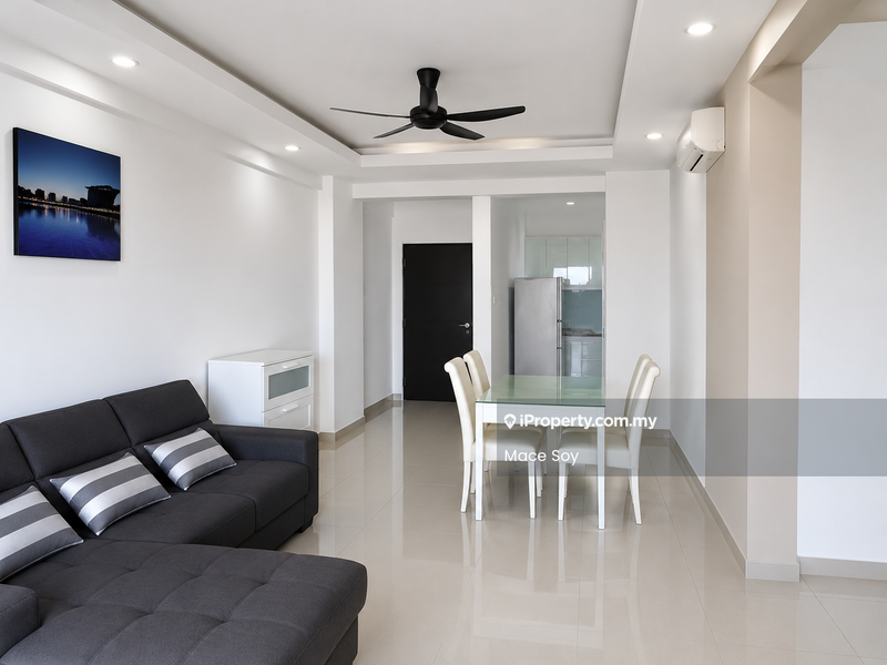 Condominium for Sale in Hijauan Puteri Condominium by Mace Soy - Living Room - iProperty.com.my